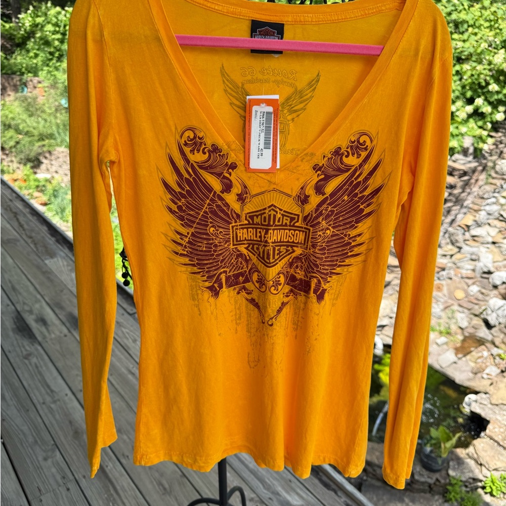 🧡🔥 Harley-Davidson Women’s V-Neck Long Sleeve Tee 🔥🧡
Size: XXL | NWT